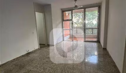 Venda  3 Quartos com Varanda,  vaga e  Infraestrutura   de 100 metros em Botafogo