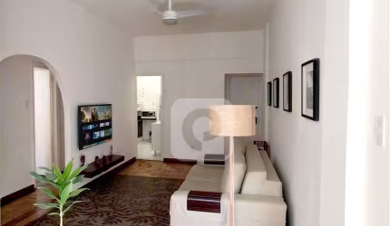 Apartamento Reformado com 2 Quartos – Humaitá, 67m², Vista Livre