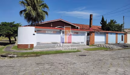 Casa para venda com 563 m² e 3 quartos em Centro, Peruíbe - SP