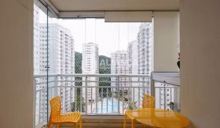 Apartamento porteira fechada à venda no Marapé