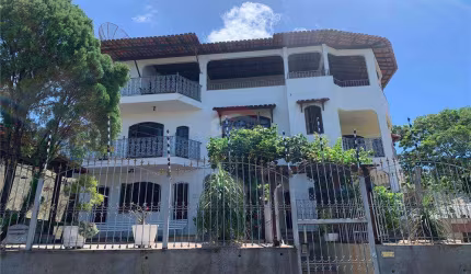 Triplex Solar Maruípe: Oportunidade Única!