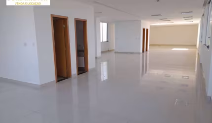 Andar corrido 160m2 com 4 vagas cobertas