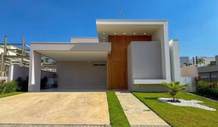 Casa à venda no Condomínio Portal dos Bandeirantes em Salto/SP.
