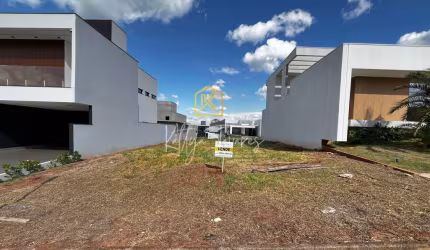 Terreno à venda no bairro PAYSAGE ESSENZA CONDOMÍNIO - Umuarama/PR