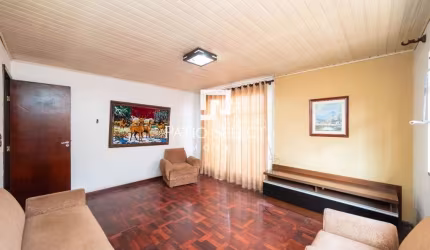 Casa com 3 quartos à venda na Rua Simão Brante, 773, Uberaba, Curitiba por R$ 848.000