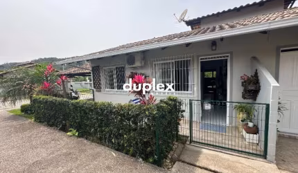 CASA 2 DORMITÓRIOS MOBILIADA COM 1 VAGA EM FORQUILHAS
