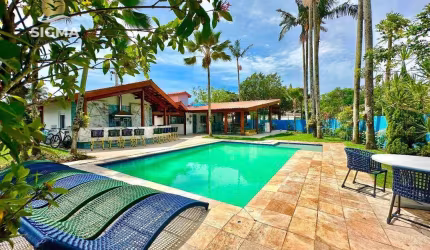 Casa à Venda na Enseada no Guarujá | Alfa Imóveis