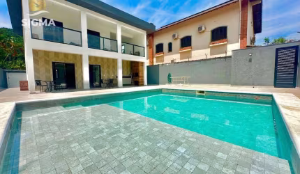 Casa em condomínio à venda com 4 dormitórios - Piscina e churrasqueira - 2 vagas - Jardim Albamar - Guarujá/SP