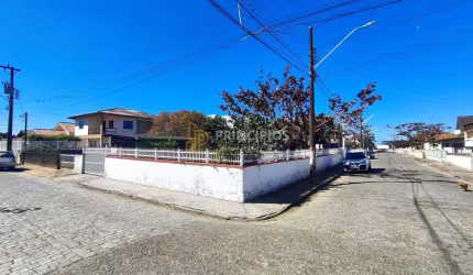 Casa em Meia Praia  -  Navegantes