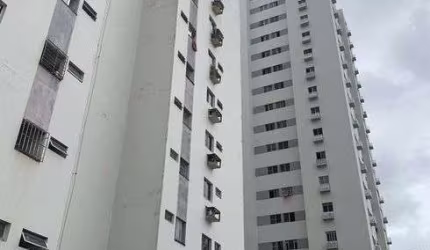 Apartamento para venda possui 72 metros quadrados com 2 quartos em Torre - Recife - PE