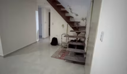 Apartamento DUPLEX em Setúbal | 126m² | 4 quartos | varanda - ventilado.