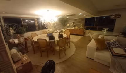 Apartamento para venda possui 347 metros quadrados com 4 quartos em Madalena - Recife - PE