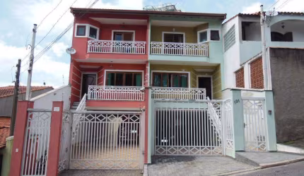 Sobrado com 3 dormitórios à venda, 236 m² por R$ 810.000,00 - Demarchi - São Bernardo do Campo/SP