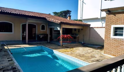 Casa com 6 dormitórios, 272 m² - venda por R$ 1.600.000,00 ou aluguel por R$ 6.500,00/mês - Bosque dos Eucaliptos - São José dos Campos/SP