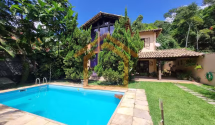 Casa para Venda em Niterói, Sapê, 3 dormitórios, 2 suítes, 4 banheiros, 4 vagas