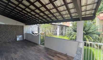 Campo Grande–RJ — Próximo à Estr. João Melo! — Casa Linear com 3 Quartos.