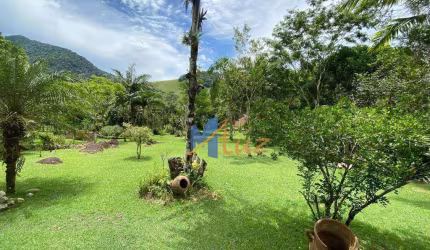 Refúgio de Luxo: Sítio Exclusivo em Areia Branca, Macaé/RJ