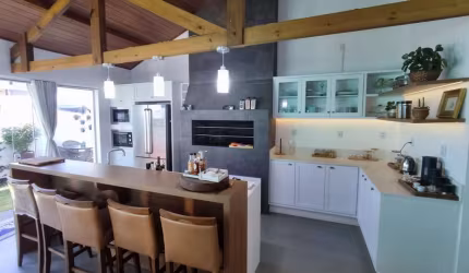 Casa com 4 quartos à venda na A10, 276, Itapirubá, Laguna, 230 m2 por R$ 1.600.000