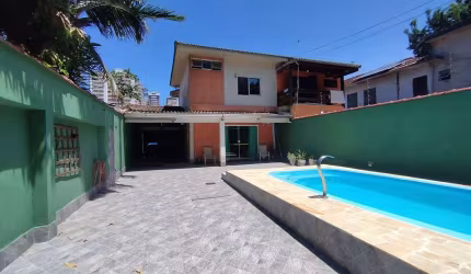 CASA 4 DORMITÓRIOS, 5 VAGAS DE GARAGEM - CANTO DO FORTE - PRAIA GRANDE
