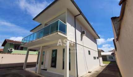 Casa com 4 dormitórios à venda, 283 m² por R$ 950.000,00 - Mar y Lago - Rio das Ostras/RJ