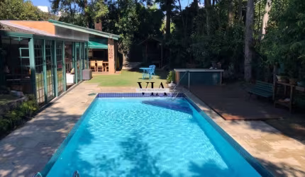 Linda Casa no Residencial 3 - Alphaville