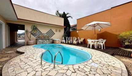 Casa à venda, 247 m² por R$ 1.448.000,00 - Nova Brasília - Jaraguá do Sul/SC