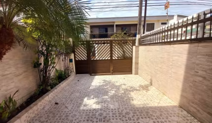 Casa para Venda em Santos, Ponta da Praia, 3 dormitórios, 2 banheiros, 1 vaga