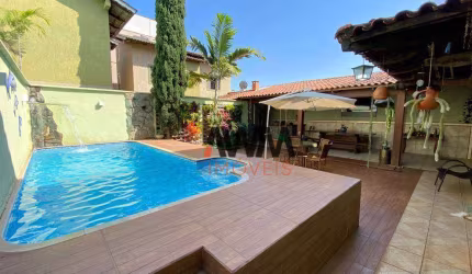Sobrado com 4 Quartos à venda, 328 m² por R$ 1.190.000 - Jardim América - Goiânia/GO