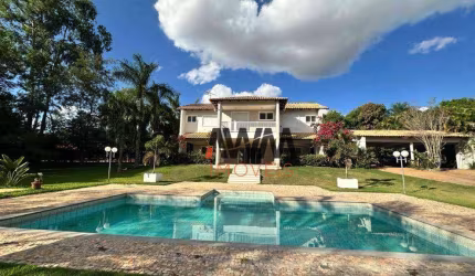 Chácara com 4 quartos, sendo 3 suites,  à venda por R$ 2.850.000 - Condomínio Alto da Boa Vista - Senador Canedo/GO