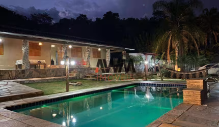 Chácara com 5 Quartos, Mobiliada à venda, 3150 m² por R$ 1.400.000 - Zona Rural - Pirenópolis/GO