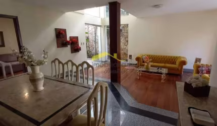 Casa à venda, 4 quartos, 1 suíte, 2 vagas, Buritis - Belo Horizonte/MG