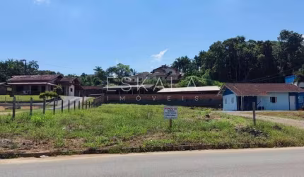 Terreno com 596m² Localizado no Bairro Guarani Mirim, Massaranduba.