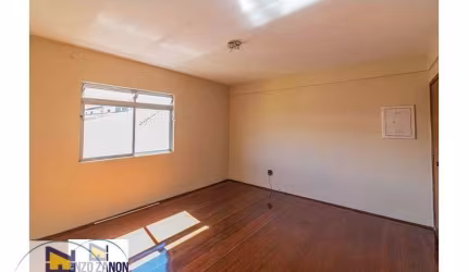 Apartamento no Bairro Rudge Ramos em São Bernardo. Possui 2 dormitórios, baixo valor de condomínio. Estuda proposta e imóvel como parte de pagamento.