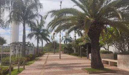 Apartamento totalmente mobiliado,