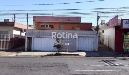 Casa para alugar, 4 quartos, Custódio Pereira - Uberlândia/MG - Rotina Imobiliária