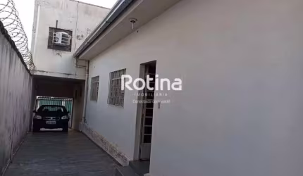 Casa para alugar, 3 quartos, Osvaldo Rezende - Uberlândia/MG - Rotina Imobiliária