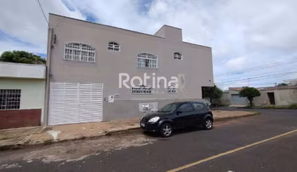 Apartamento para alugar, 4 quartos, Presidente Roosevelt - Uberlândia/MG - Rotina Imobiliária