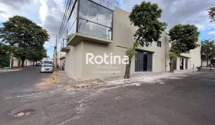 Casa para alugar, 4 quartos, Saraiva - Uberlândia/MG - Rotina Imobiliária