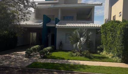 Casa tipo Sobrado à venda no Condomínio Belvedere 1  com 4 dormitórios, sendo 1 suite térreo , e 1 suíte master com hidro no piso superior