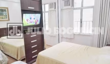 Apartamento com 1 quarto à venda na Rua Figueiredo Magalhães, Copacabana, Rio de Janeiro, 41 m2 por R$ 550.000