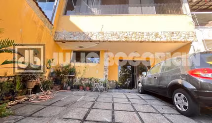 Casa com 3 quartos à venda na Rua Pinto Alpoim, Jardim Guanabara, Rio de Janeiro, 157 m2 por R$ 900.000