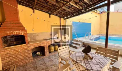 Casa em condomínio fechado com 3 quartos à venda na Rua Tremembê, Freguesia (Ilha do Governador), Rio de Janeiro, 388 m2 por R$ 850.000