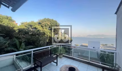 Casa em condomínio fechado com 4 quartos à venda na Rua Conquista, Jardim Guanabara, Rio de Janeiro, 350 m2 por R$ 1.599.000