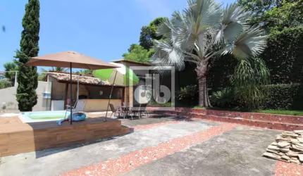 Casa em condomínio fechado com 4 quartos à venda na Rua Maici, Tauá, Rio de Janeiro, 537 m2 por R$ 790.000