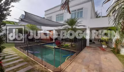 Casa com 4 quartos à venda na Rua Dom Emanuel Gomes, Jardim Guanabara, Rio de Janeiro, 260 m2 por R$ 2.550.000