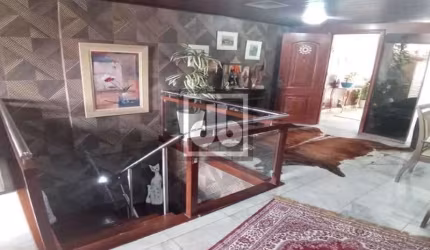 Casa com 4 quartos à venda na Rua Monsenhor Marques, Pechincha, Rio de Janeiro, 598 m2 por R$ 980.000