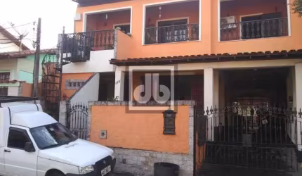 Casa em condomínio fechado com 4 quartos à venda na Rua Mário Miranda, Taquara, Rio de Janeiro, 325 m2 por R$ 750.000