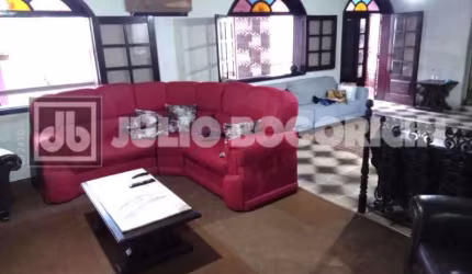 Casa em condomínio fechado com 4 quartos à venda na Rua Jaciru, Taquara, Rio de Janeiro, 400 m2 por R$ 740.000