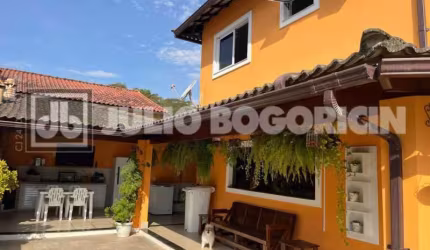 Casa em condomínio fechado com 5 quartos à venda na Rua Nelson Chaves, Taquara, Rio de Janeiro, 287 m2 por R$ 695.000