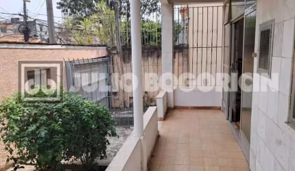 Casa com 2 quartos à venda na Rua Capitão Menezes, Praça Seca, Rio de Janeiro, 201 m2 por R$ 350.000